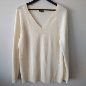 Talbots Large Light Creamy White Sweater 🤍